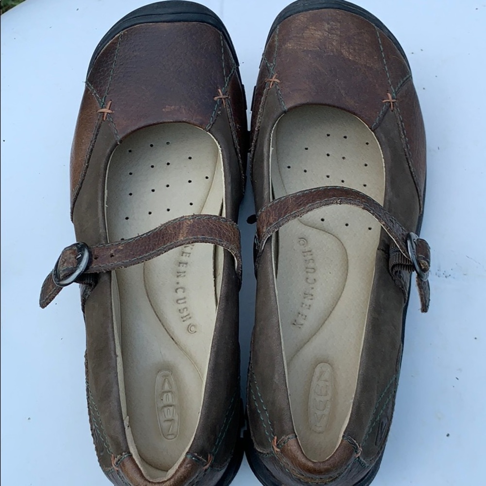 Keen clogs